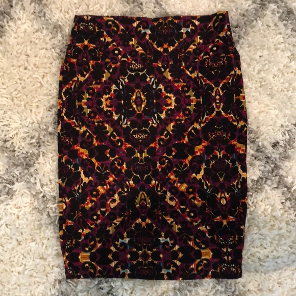 LuLaRoe Dresses & Skirts - Lularoe Pencil skirt “Cassie”